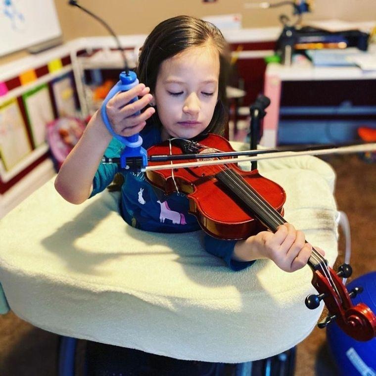 Functionalhand violin